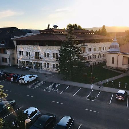 Centrum Apartman Sárospatak Exteriör bild